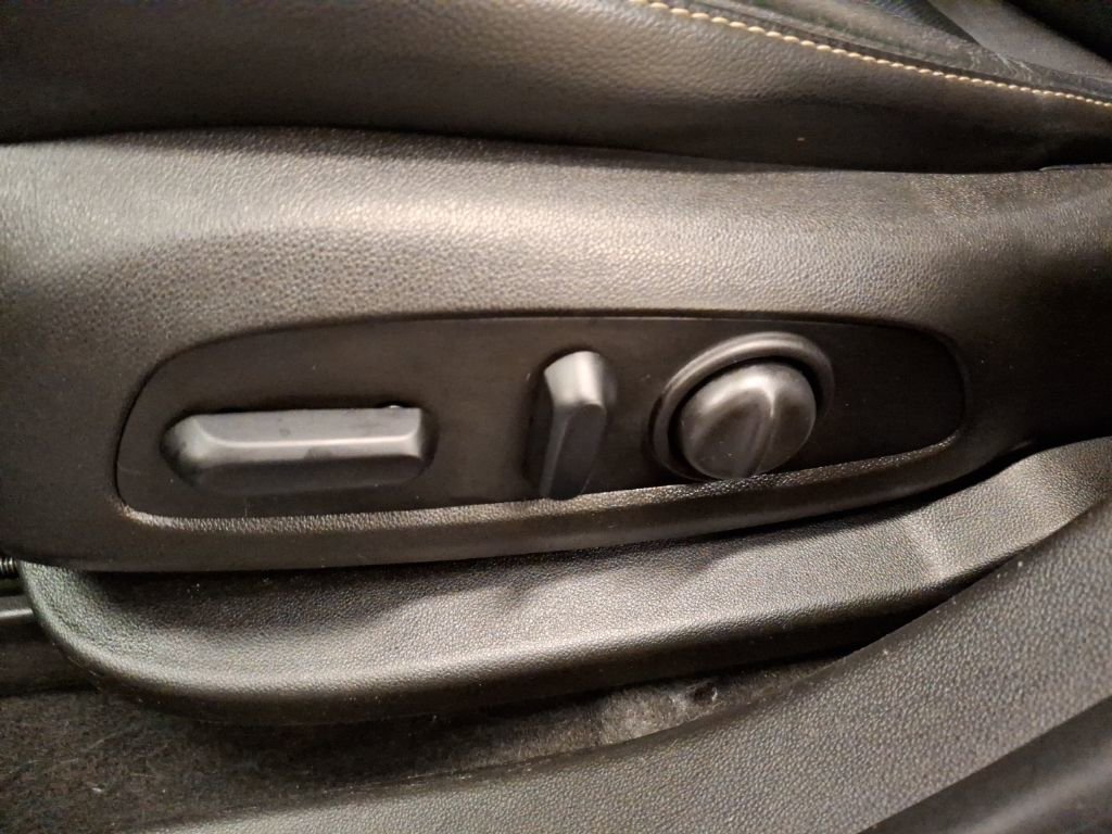 Used 2017 GMC Acadia SLT image 14