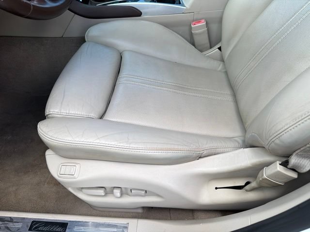 Used 2016 Cadillac SRX Luxury w/ Driver Awareness Package FWD image 20