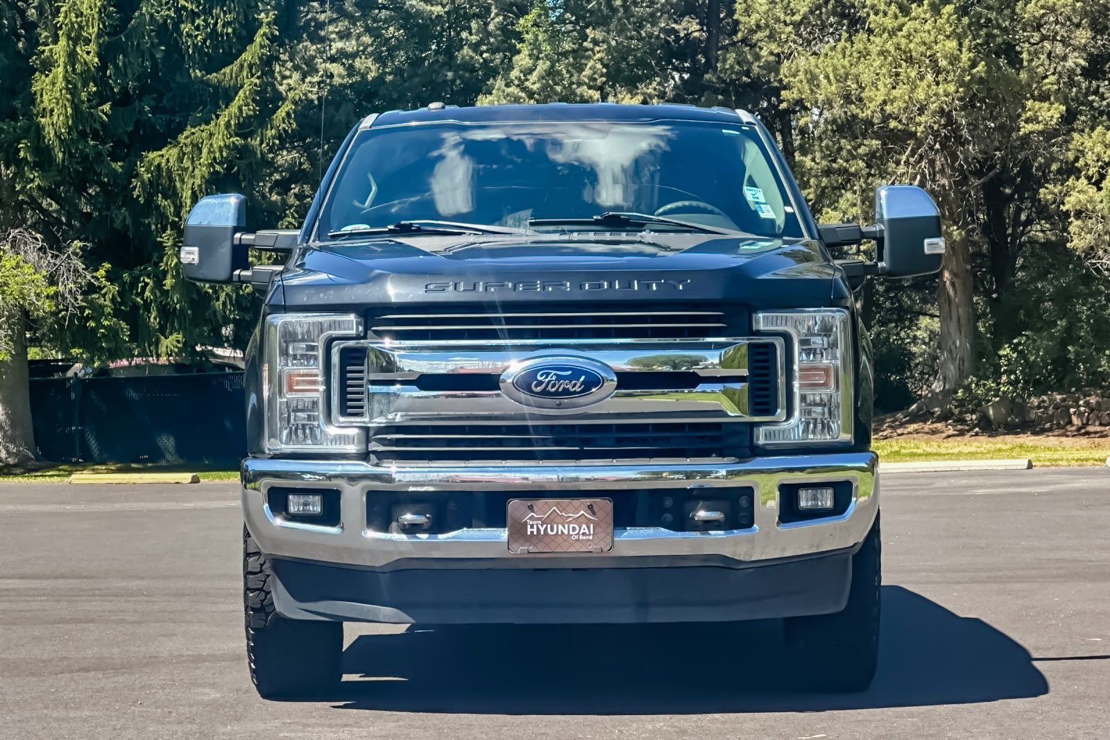 Used 2018 Ford F350 XLT w/ XLT Premium Package AWD/4WD image 10
