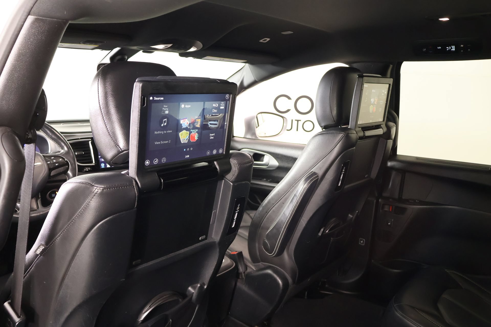 Used 2018 Chrysler Pacifica Touring-L Plus w/ S Appearance Package FWD image 17