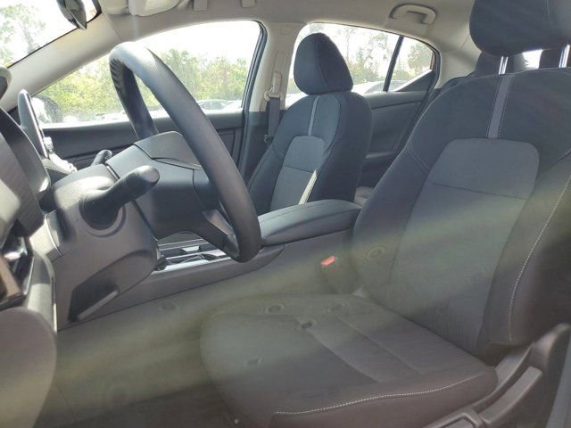 Used 2025 Nissan Sentra SV FWD image 7