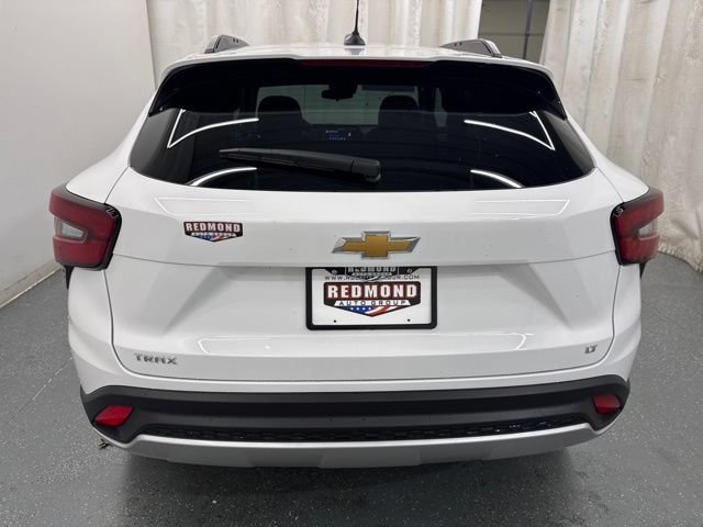 New 2026 Chevrolet Trax LT FWD image 7