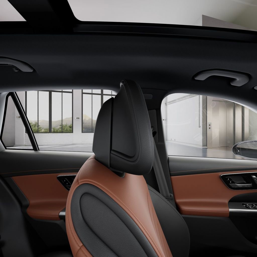 New 2026 Mercedes-Benz GLC 43 AMG 4MATIC image 43