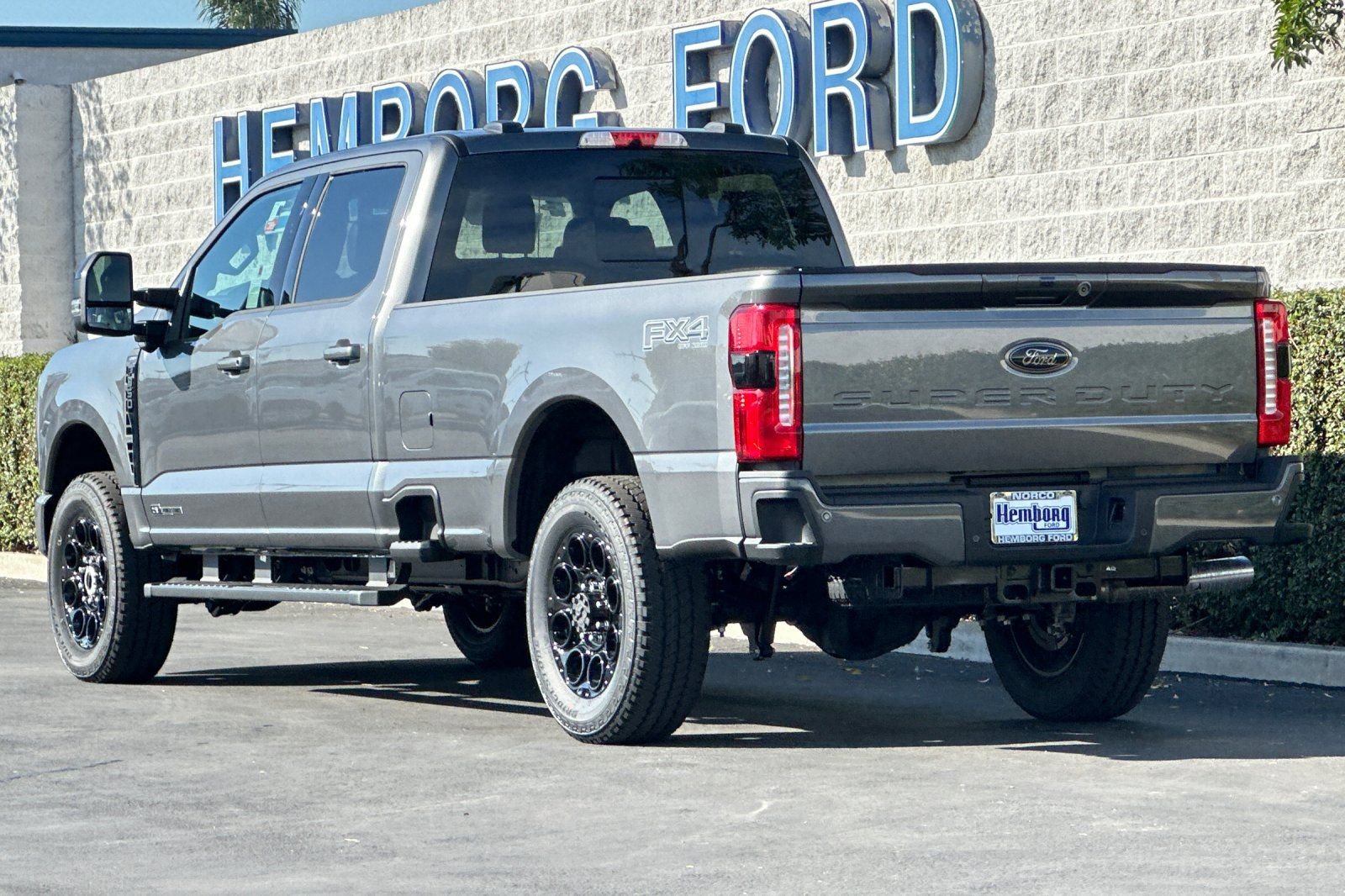 New 2026 Ford F350 Lariat w/ Black Appearance Package image 6