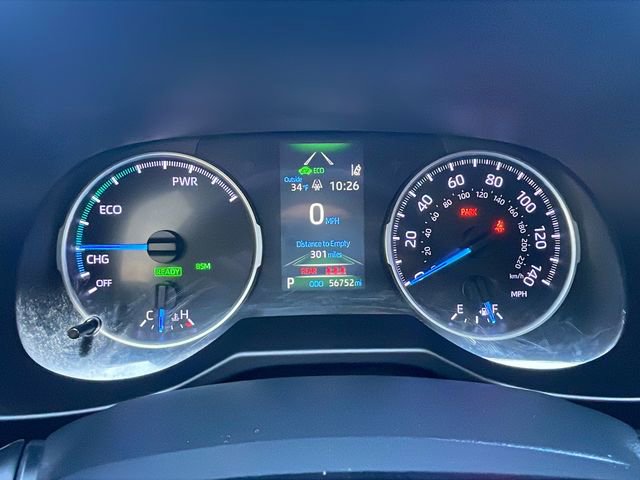 Used 2020 Toyota RAV4 LE image 24