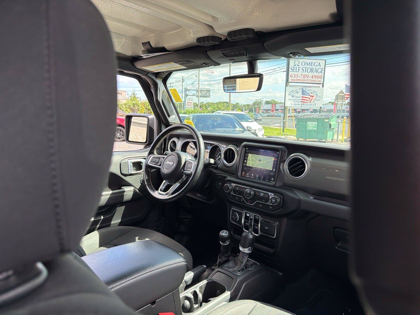 Used 2022 Jeep Wrangler Unlimited Sahara AWD/4WD image 21
