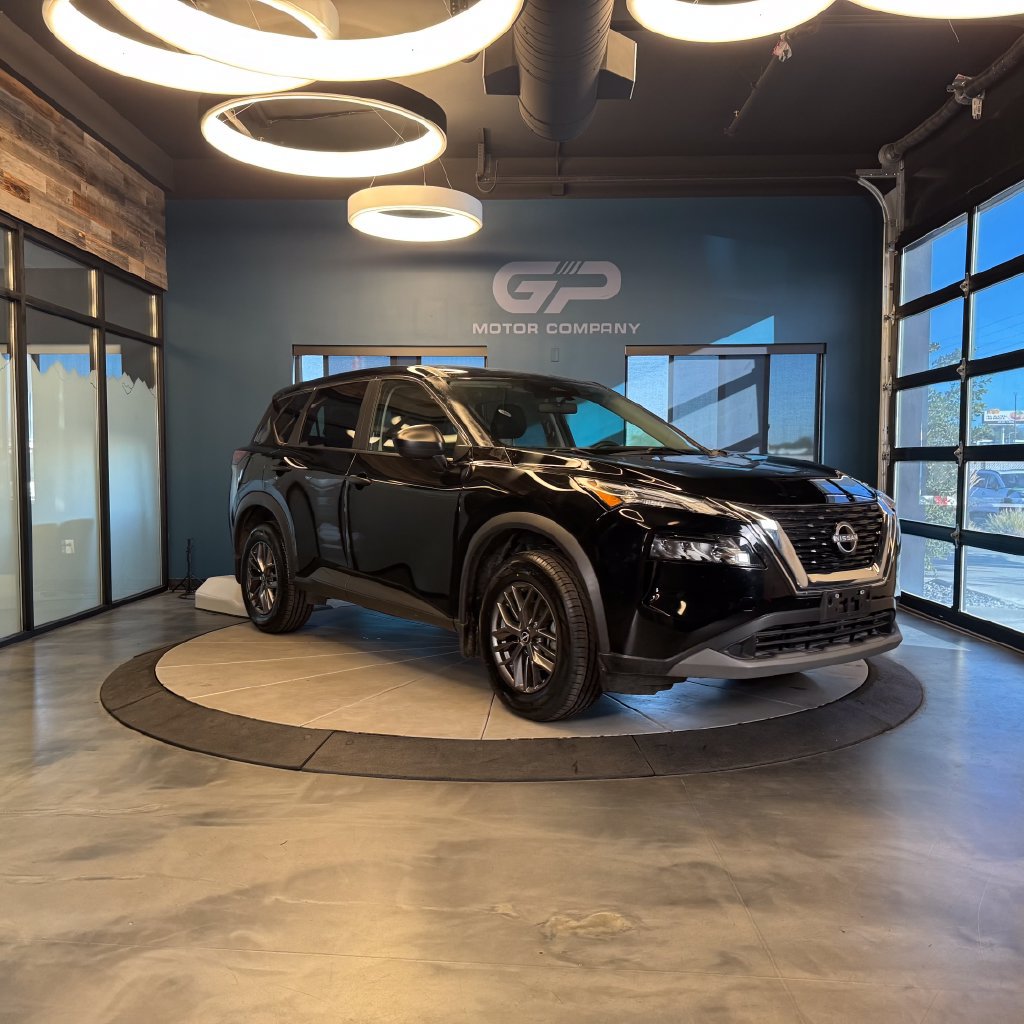 Used 2023 Nissan Rogue S AWD/4WD image 1