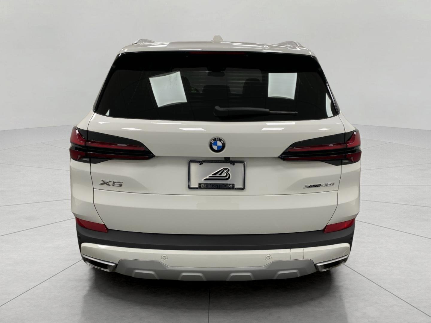 Certified 2024 BMW X5 xDrive40i image 4