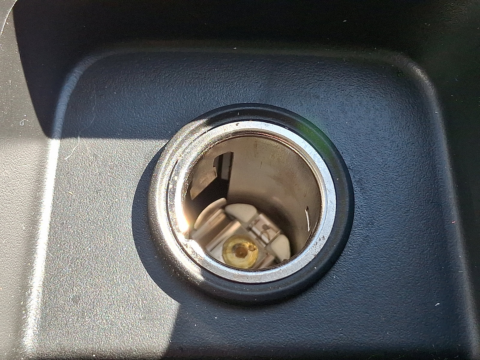 Used 2024 Volvo XC90 T8 Plus w/ Protection Package Premier image 26