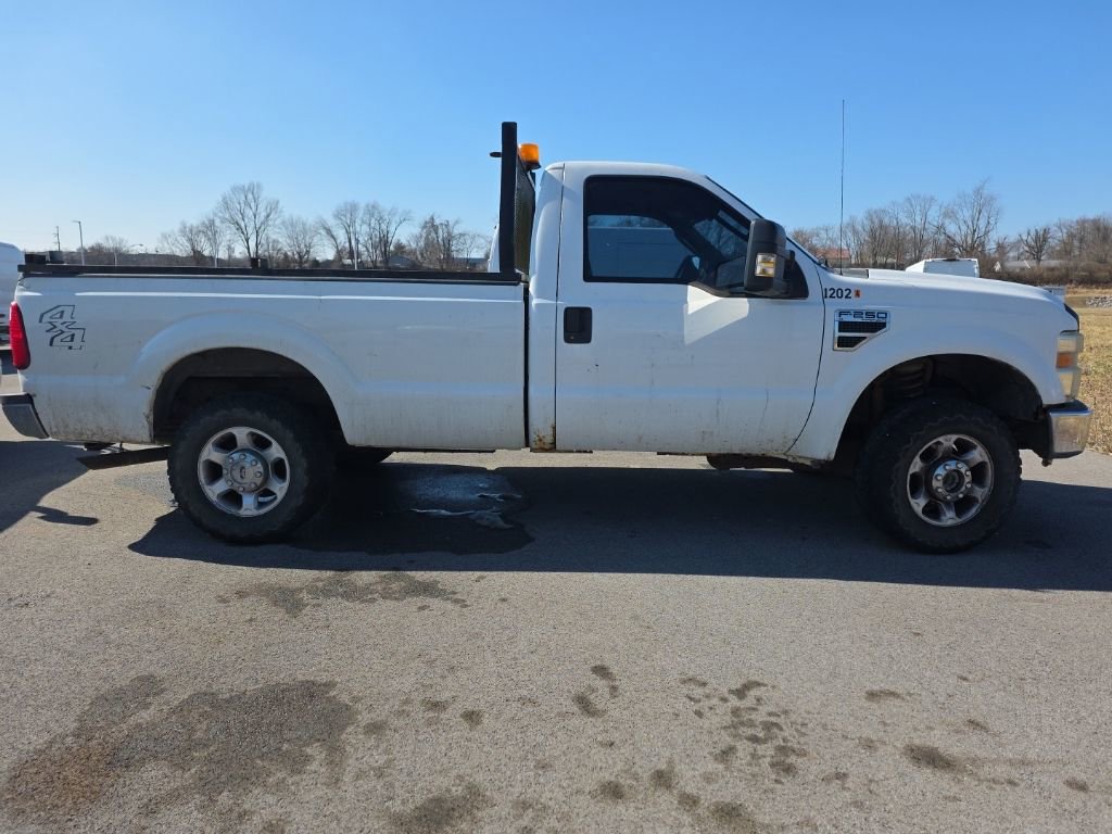 Used 2008 Ford F250 4x4 Regular Cab Super Duty image 4