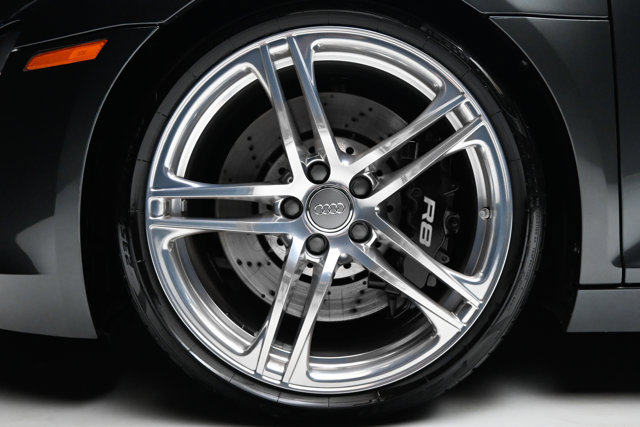 Used 2010 Audi R8 V8 AWD/4WD image 5