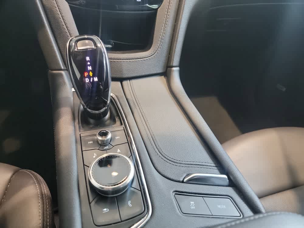 Used 2024 Cadillac XT5 Premium Luxury image 14