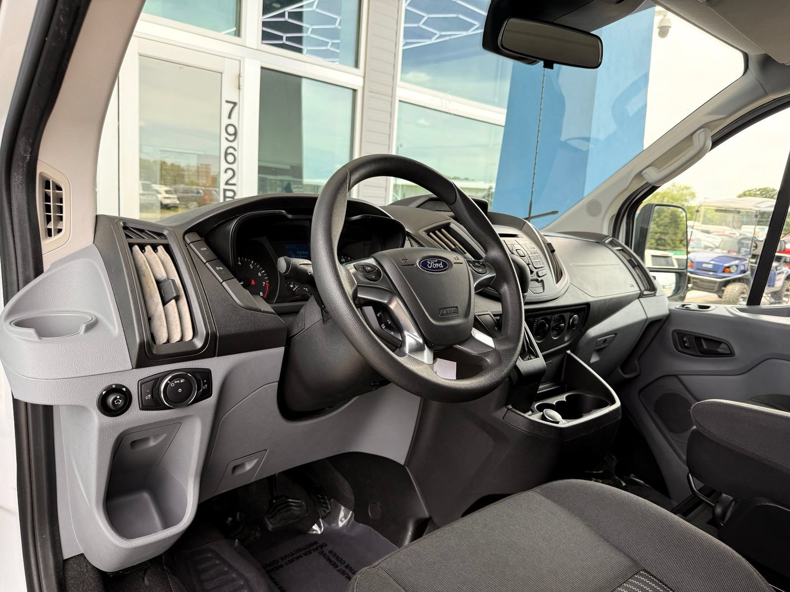Used 2018 Ford Transit 150 XL RWD image 16
