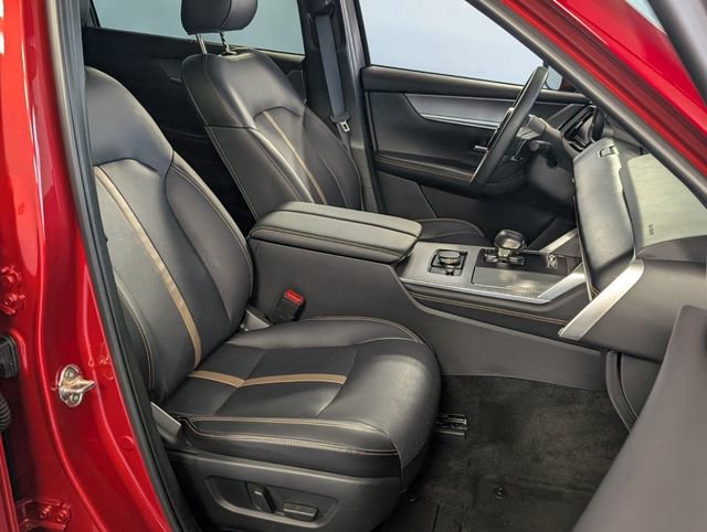 Used 2025 MAZDA CX-90 3.3 Turbo S w/ Premium Package image 17