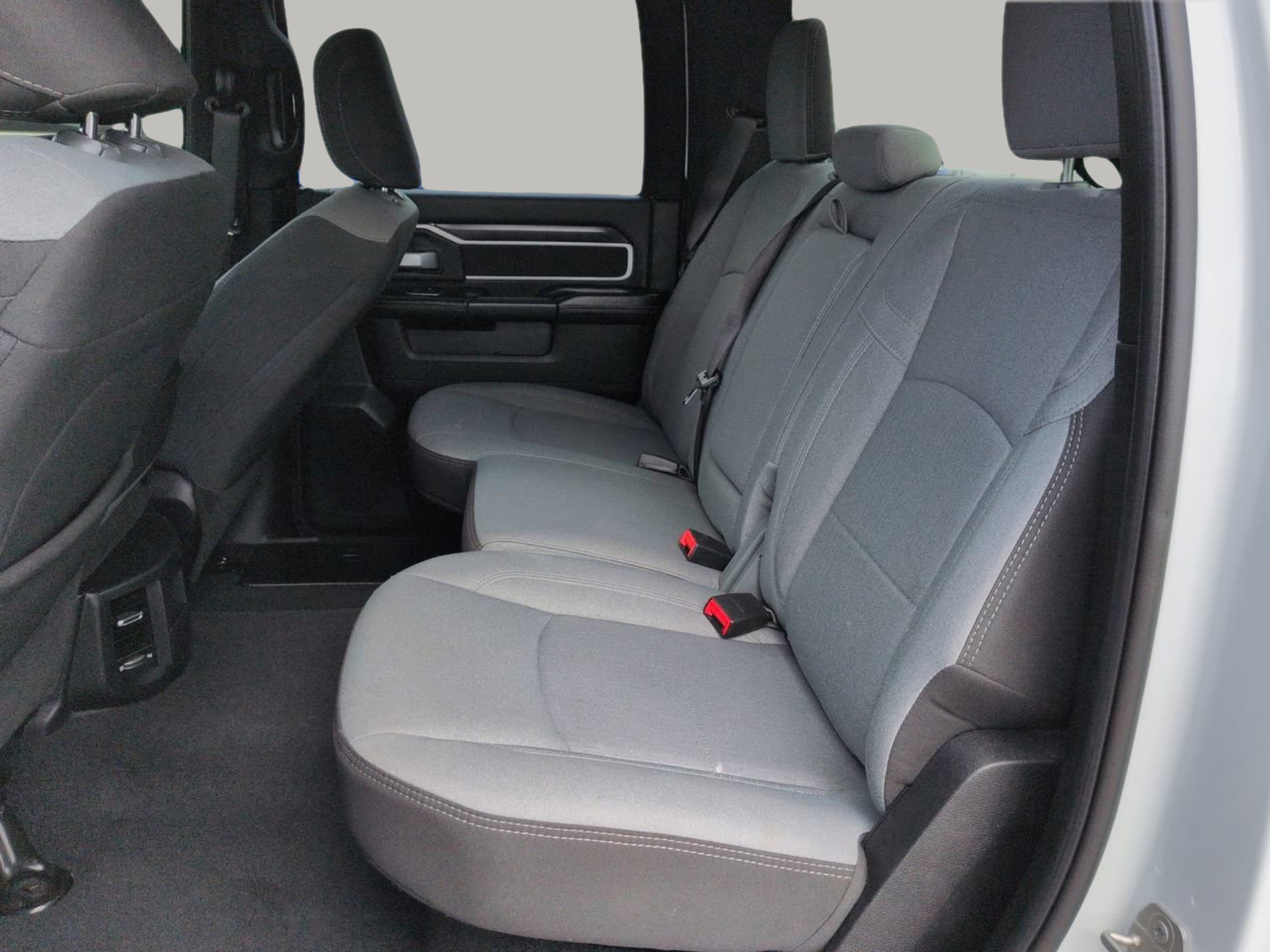 Used 2024 RAM 2500 Big Horn AWD/4WD image 17
