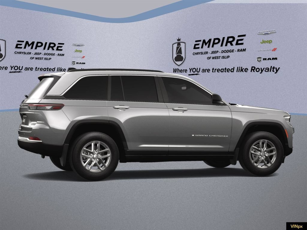 New 2025 Jeep Grand Cherokee Laredo w/ MOPAR Finishing Package AWD/4WD image 17