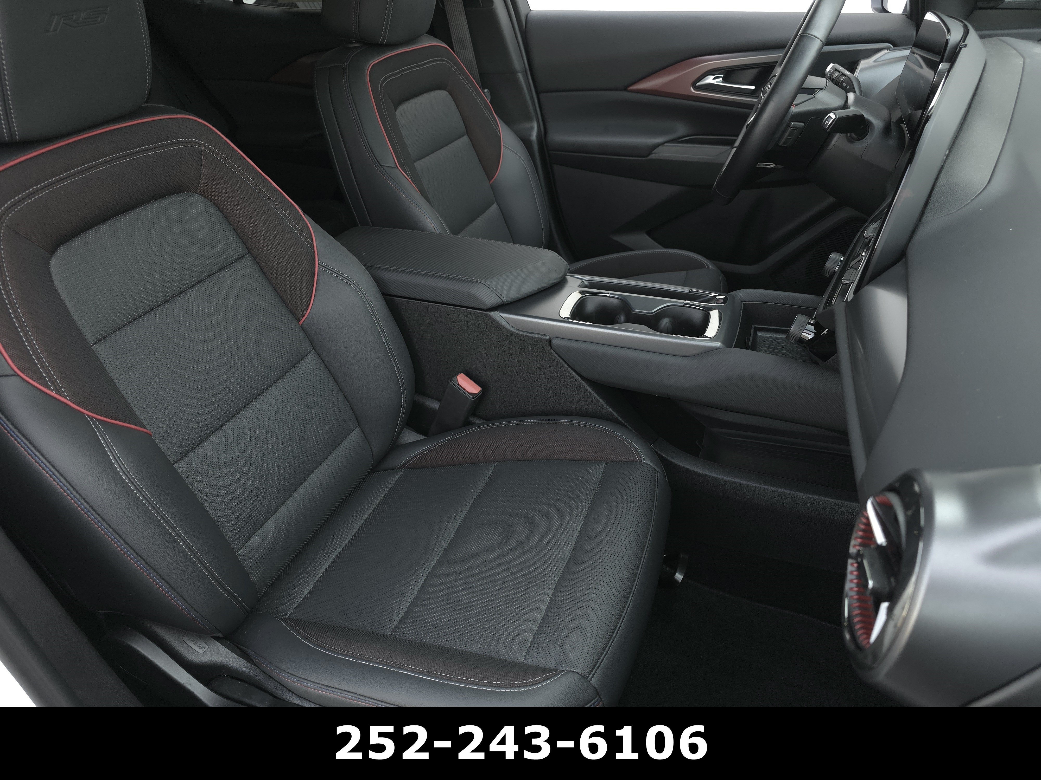 Used 2024 Chevrolet Equinox EV RS FWD image 46
