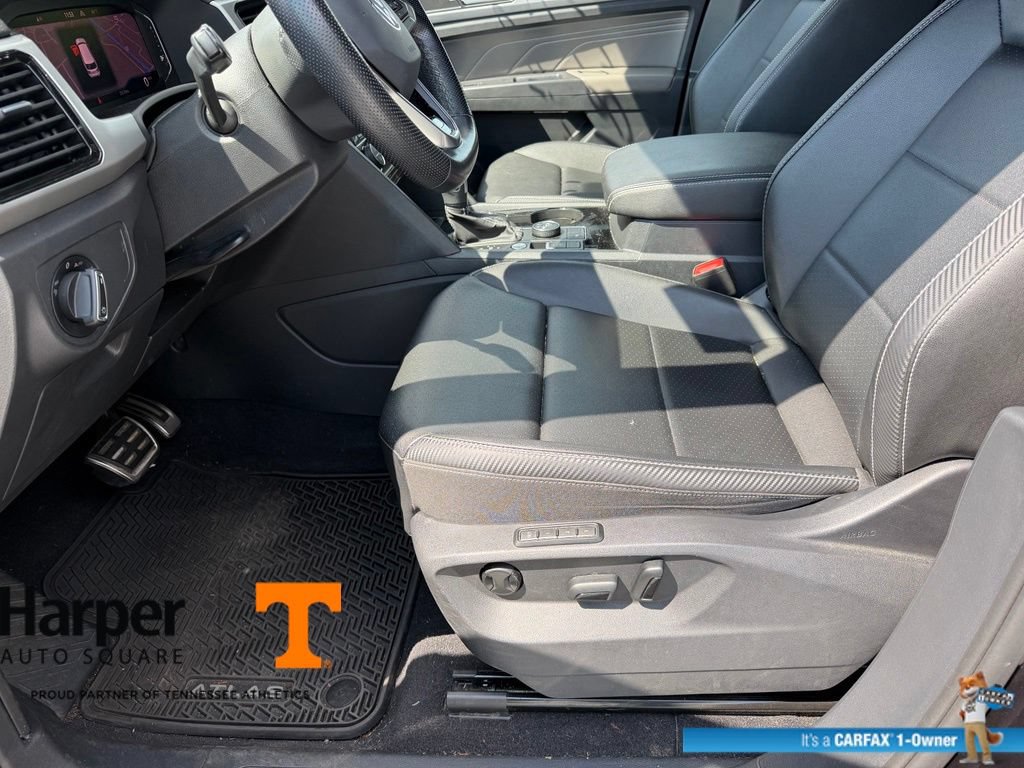 Used 2023 Volkswagen Atlas Cross Sport SEL R-Line AWD/4WD image 14