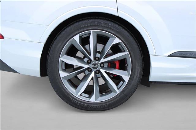 Used 2023 Audi SQ7 Prestige w/ Prestige Package AWD/4WD image 13