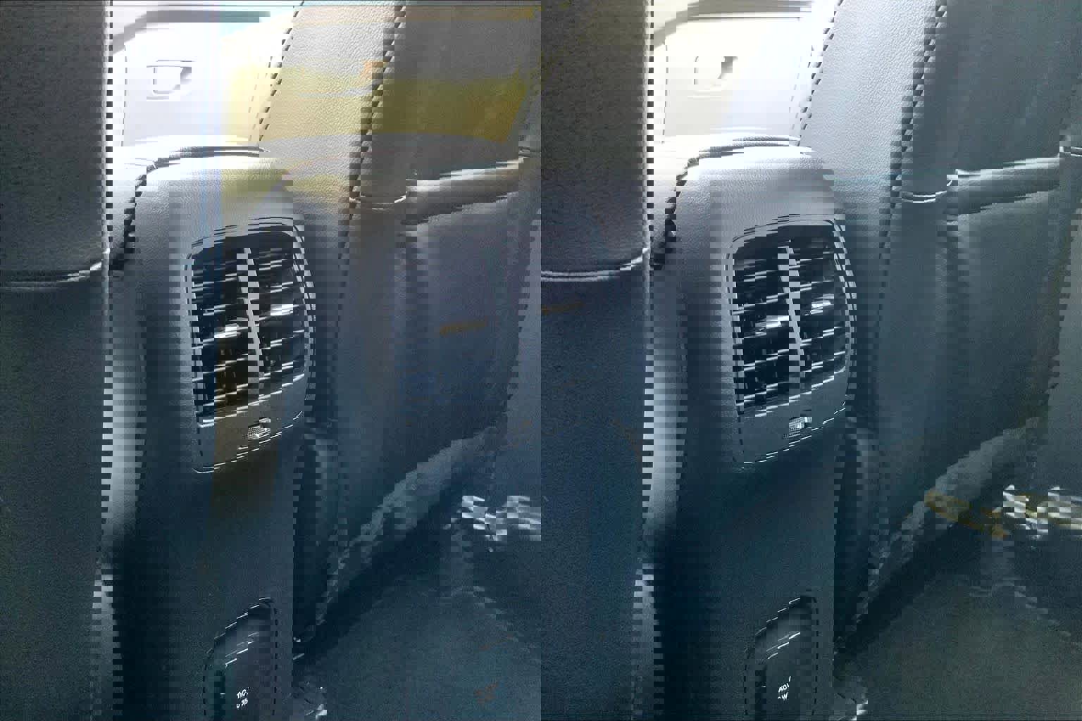 Used 2020 Ford Escape Titanium image 35