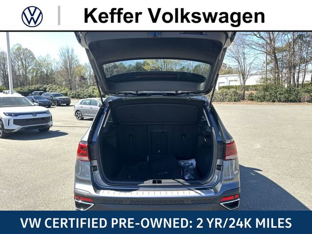 Certified 2022 Volkswagen Taos SEL w/ Panoramic Sunroof Package FWD image 36
