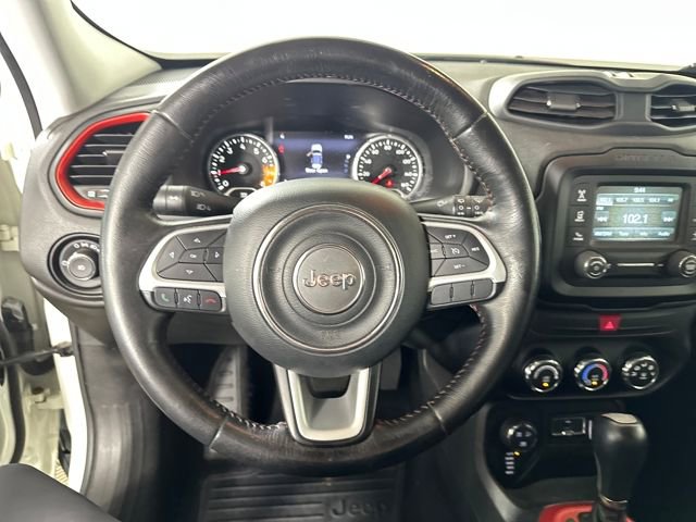 Used 2016 Jeep Renegade Trailhawk image 14