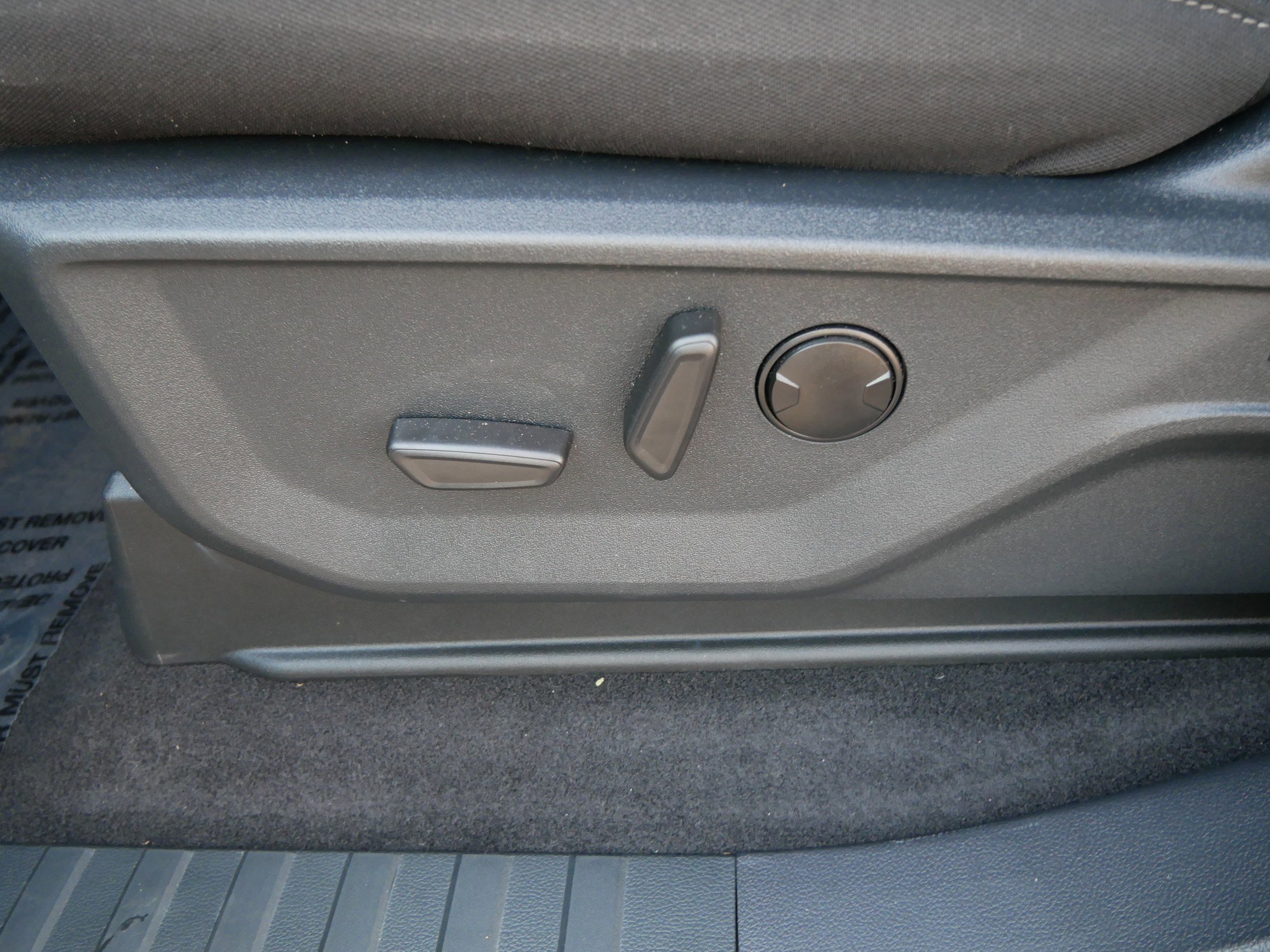 New 2025 Ford F150 XLT w/ Equipment Group 302A MID image 19