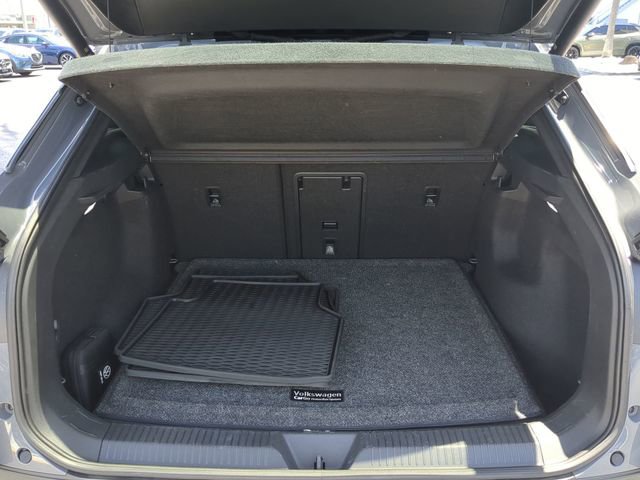 Certified 2023 Volkswagen ID.4 Pro S Plus RWD image 9