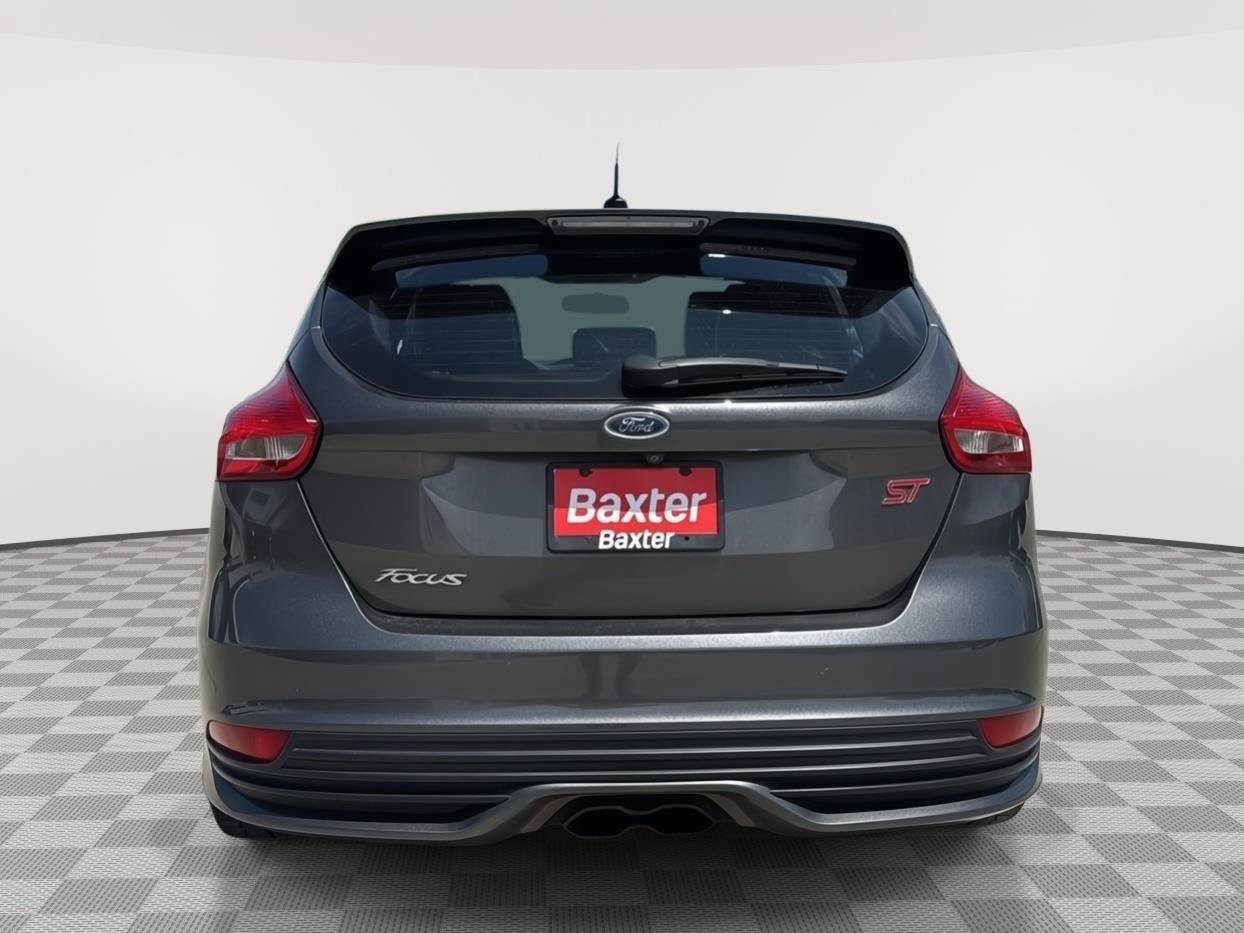 Used 2015 Ford Focus ST w/ Equipment Group 401A FWD image 9