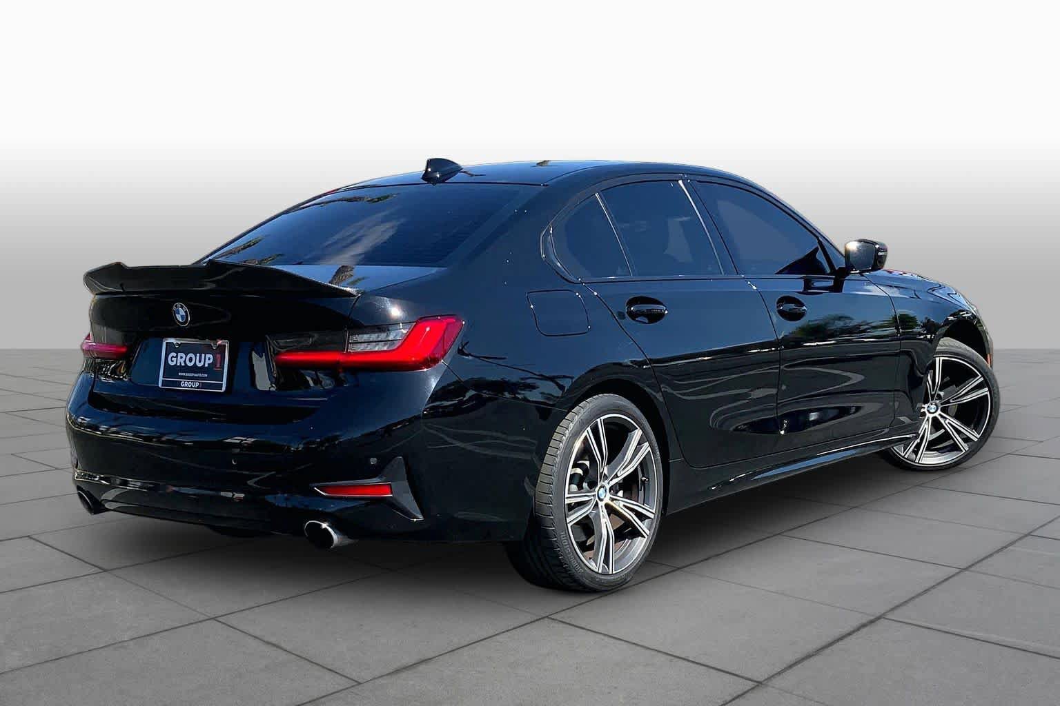 Used 2021 BMW 330i Sedan RWD image 11