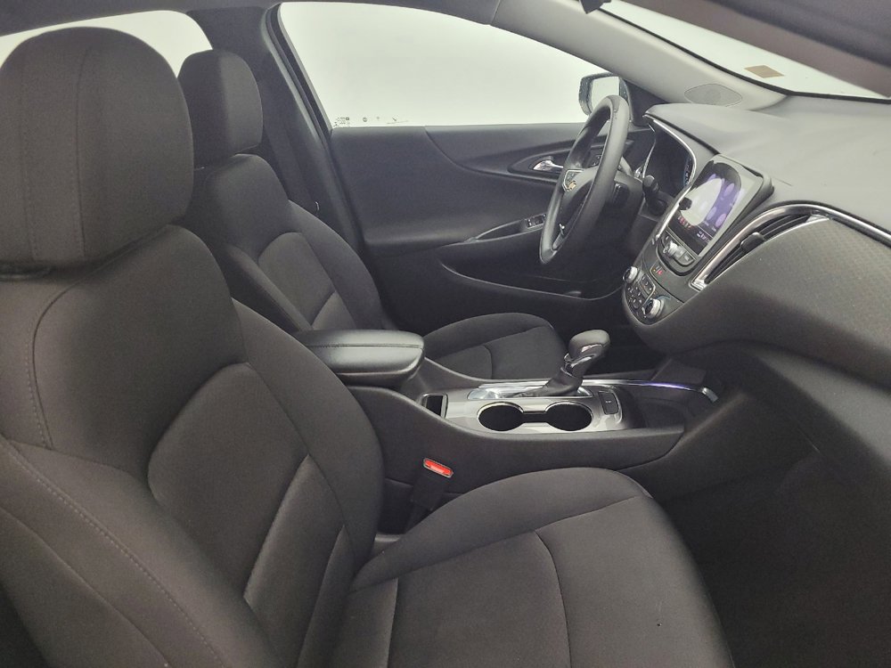 Used 2021 Chevrolet Malibu LT FWD image 21