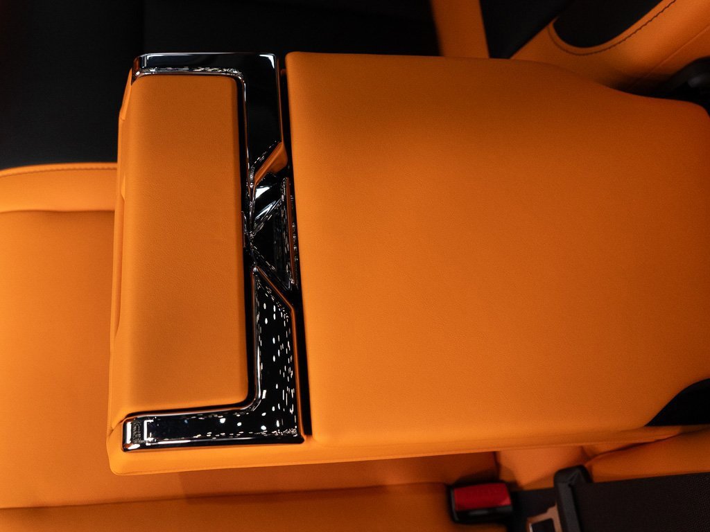 Certified 2024 Rolls-Royce Cullinan image 26