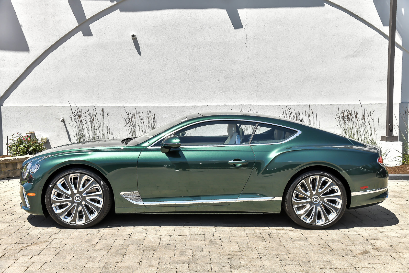 Used 2024 Bentley Continental GT Mulliner image 10