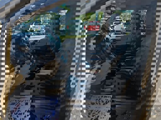 Used 2024 Chrysler Pacifica Touring-L image 6