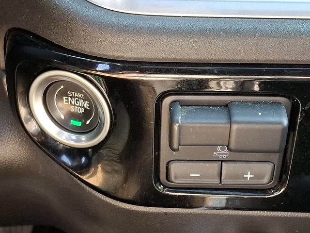 Used 2022 Chevrolet Silverado 1500 LT Trail Boss w/ LT Trail Boss Premium Package AWD/4WD image 24