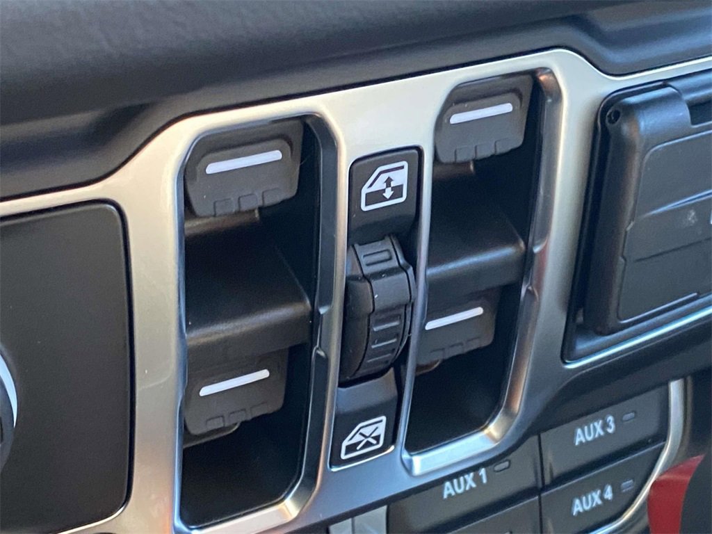 New 2025 Jeep Gladiator Rubicon image 21