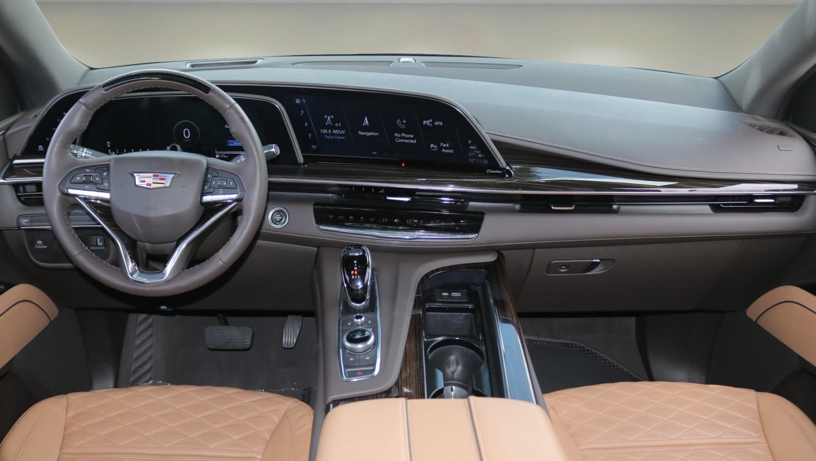 Certified 2023 Cadillac Escalade Premium Luxury RWD image 14