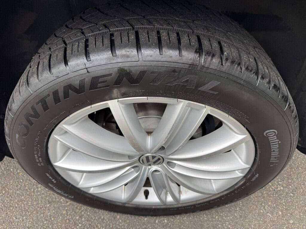 Used 2016 Volkswagen Tiguan SE AWD/4WD image 28