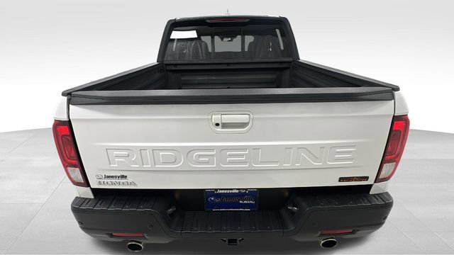 Used 2024 Honda Ridgeline TrailSport image 4