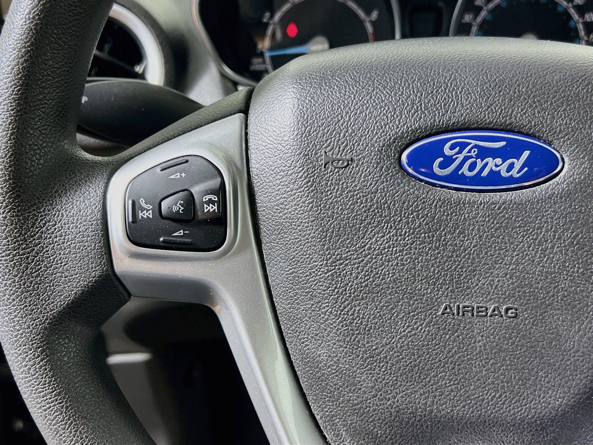 Used 2018 Ford Fiesta SE FWD image 18