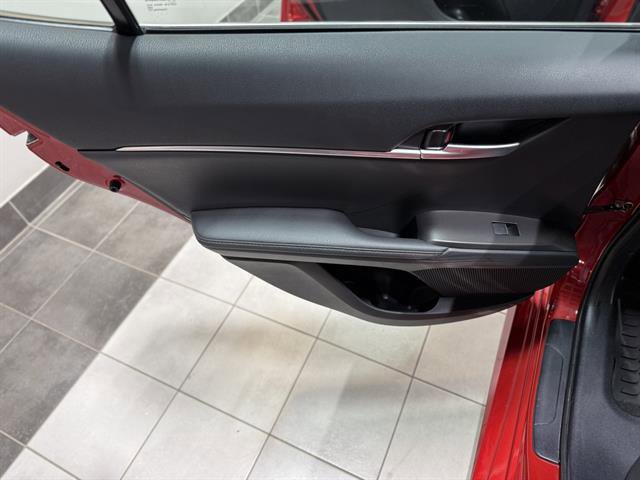 Used 2023 Toyota Camry XLE image 20