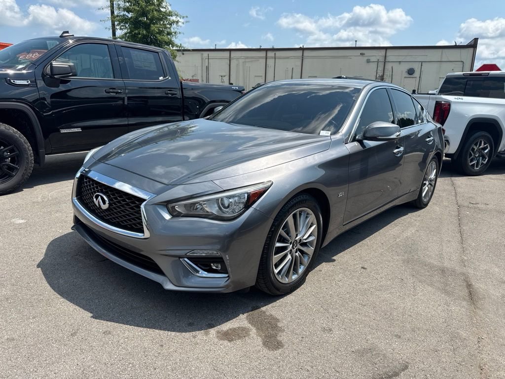 Used 2018 INFINITI Q50 Luxe w/ Essential Package (3.0T Luxe) RWD image 5