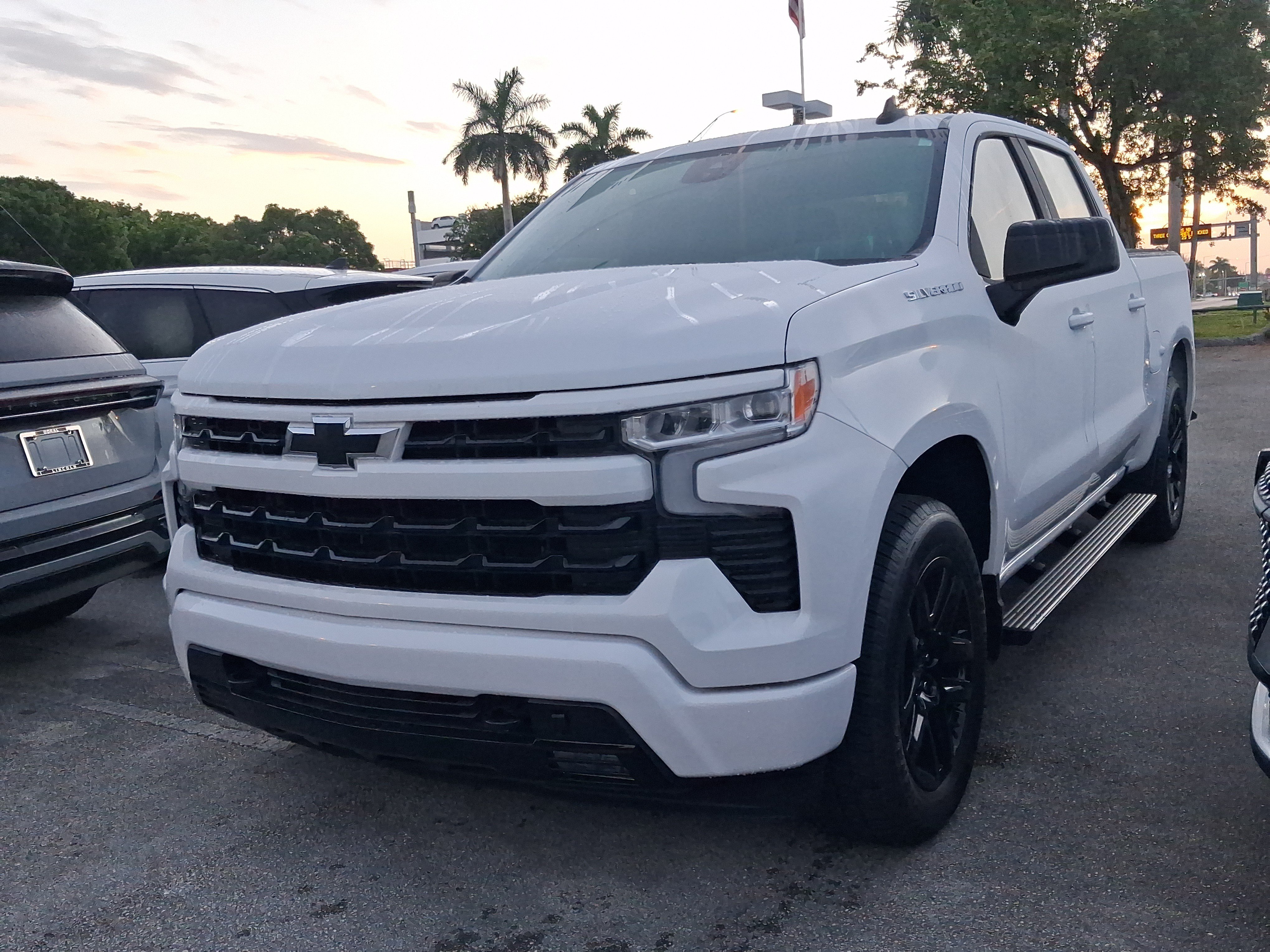 Used 2025 Chevrolet Silverado 1500 RST RWD image 2