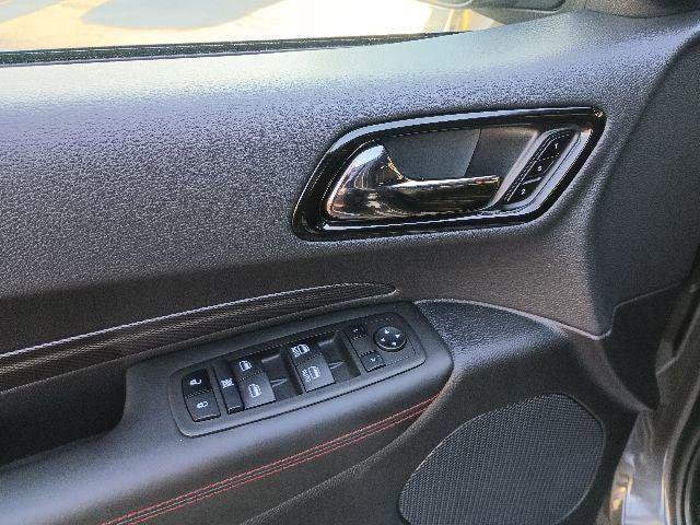 Certified 2024 Dodge Durango R/T RWD image 11