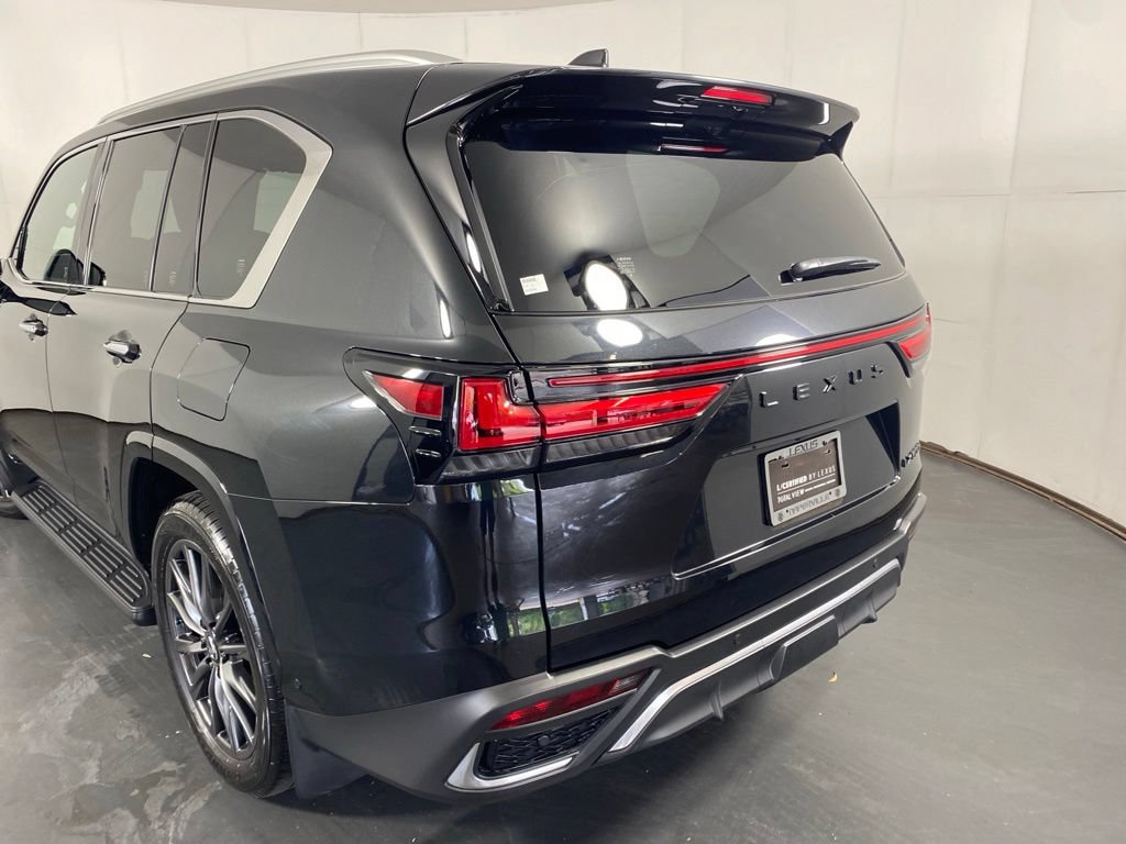 Certified 2026 Lexus LX 700h F Sport AWD/4WD image 10