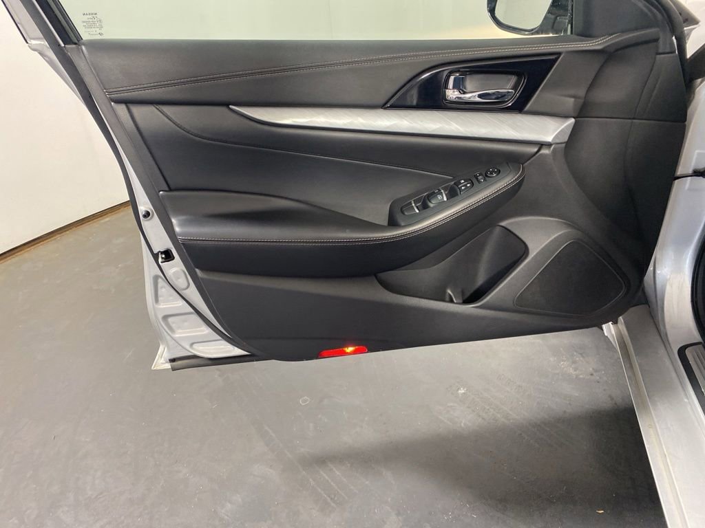 Used 2016 Nissan Maxima 3.5 SV FWD image 23