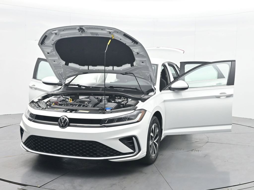 Used 2025 Volkswagen Jetta S image 34