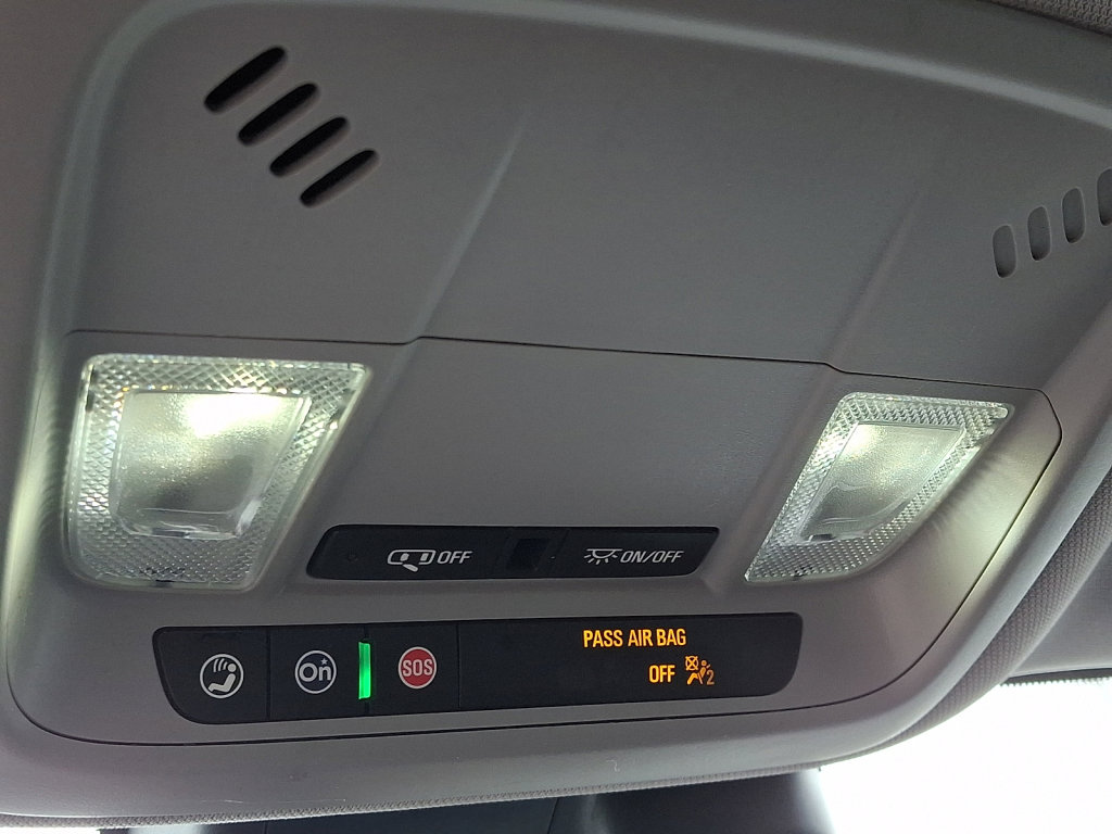 Used 2023 Chevrolet Malibu LT image 32