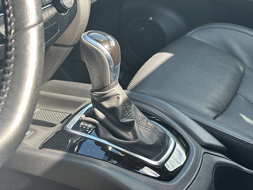 Used 2022 Nissan Rogue Sport SL w/ Premium Package AWD/4WD image 29