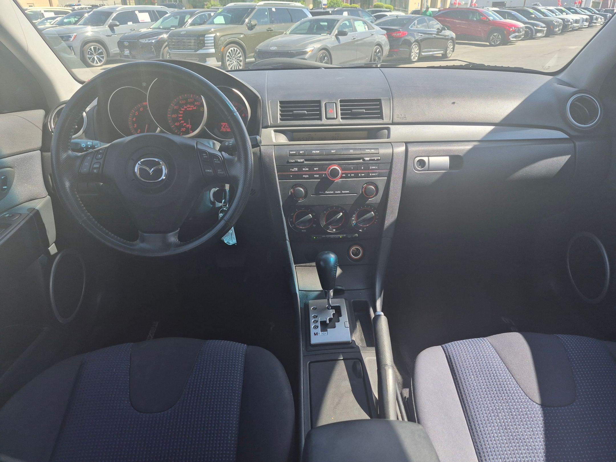 Used 2005 MAZDA MAZDA3 s w/ Moonroof & 6-CD Pkg FWD image 26
